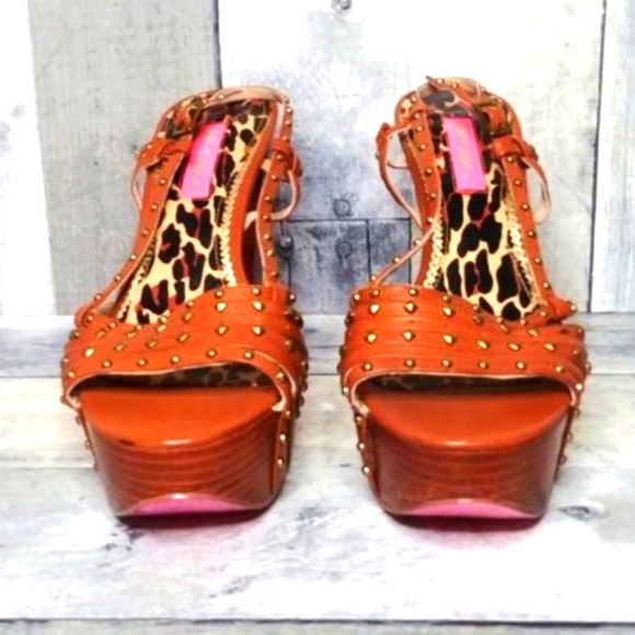 SOLD ✨️Betsey Johnson Strappy Studded Stacked High Heel Platform Shoes Excellent - Picture 6 of 10